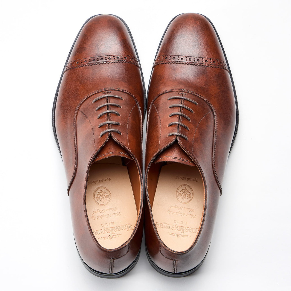 Punched Cap Oxford – No.U2602